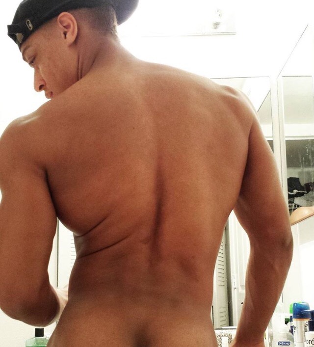 juseatthedamncake:  aworldofmenz:  A World of Menz  www.juseatthedamncake.tumblr.com/archive
