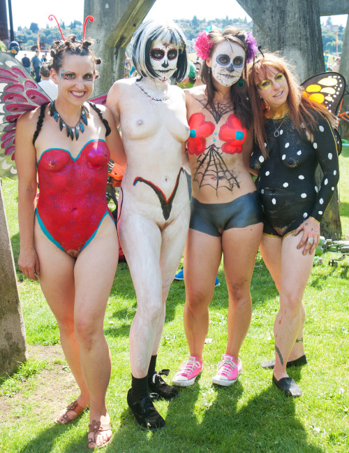 Porn Pics nakedpublic:  Girls at the Fremont Solstice