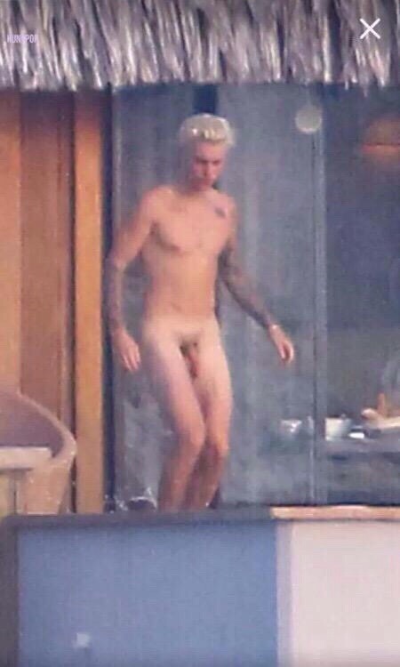 omgnakedmalecelebs:  celebrixxxtiez:  Justin Bieber  See more naked Celebrities at