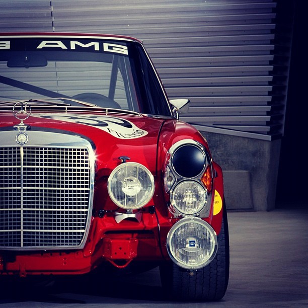 fatlace:  The one that made AMG famous. 300 SEL 6.3….. #amg 