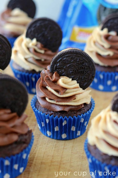 magicalfoodtime: (via Peanut Butter Oreo Cupcakes - Your Cup of Cake)