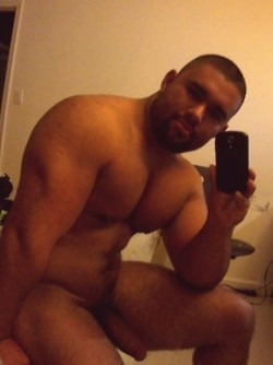 bxsexylatino:  Damn sexy!!!