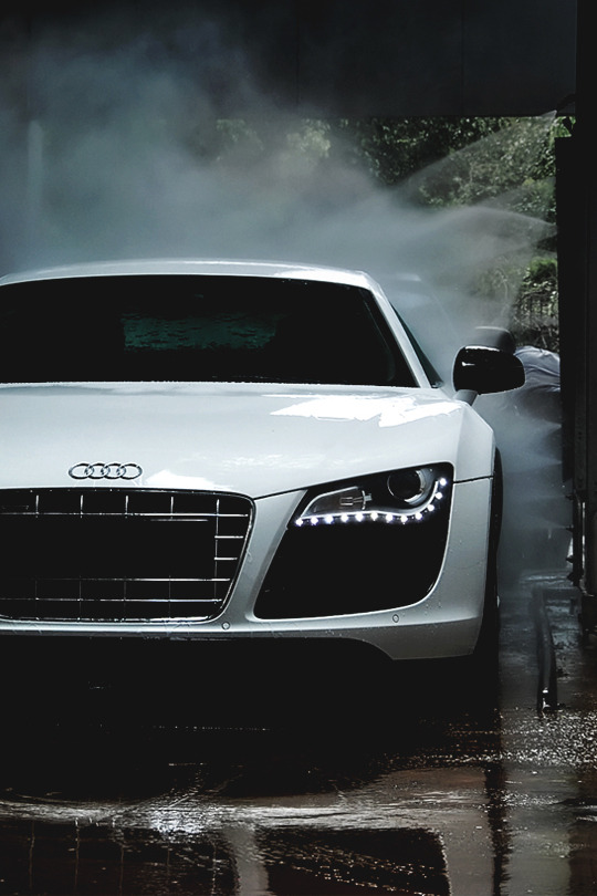 italian-luxury:  Audi R8 V10 Refreshing | More 