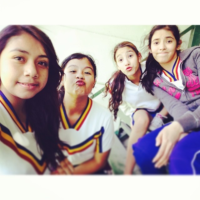 Las amo demasiado &lt;3 #instafriends #friends #love #girls #beauty #school #salu2