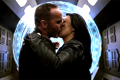 Marvel S Agents Of Shield The Philinda Kiss Aka The Moment Our Ship Finally