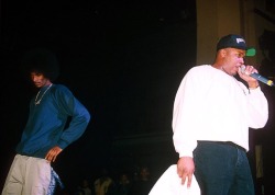 chriswestcoast:  Snoop Dogg &amp; Dr. Dre live back in 1994 