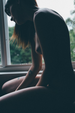 glimmermerephoto:  Tiffany Nacke in the big window. 6-8-2015. 