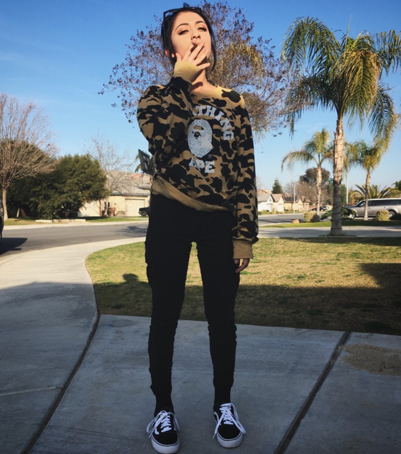 mybeautifuldrktwistedfantasy:  Nothin serious, just sum fun Kodak moments #ima#bitch#in#bape