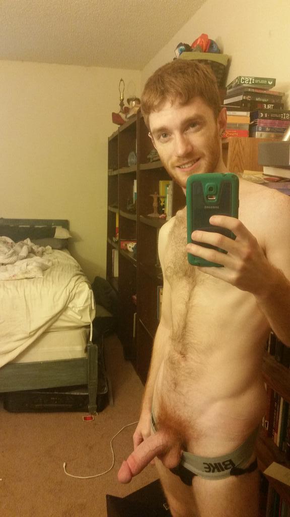 kcbud:  zaeblicker:  Just looks like a decent dude + he’s red  Mmmmm 😘👅👅👅👅👅👅👅👅👅👅👅👅