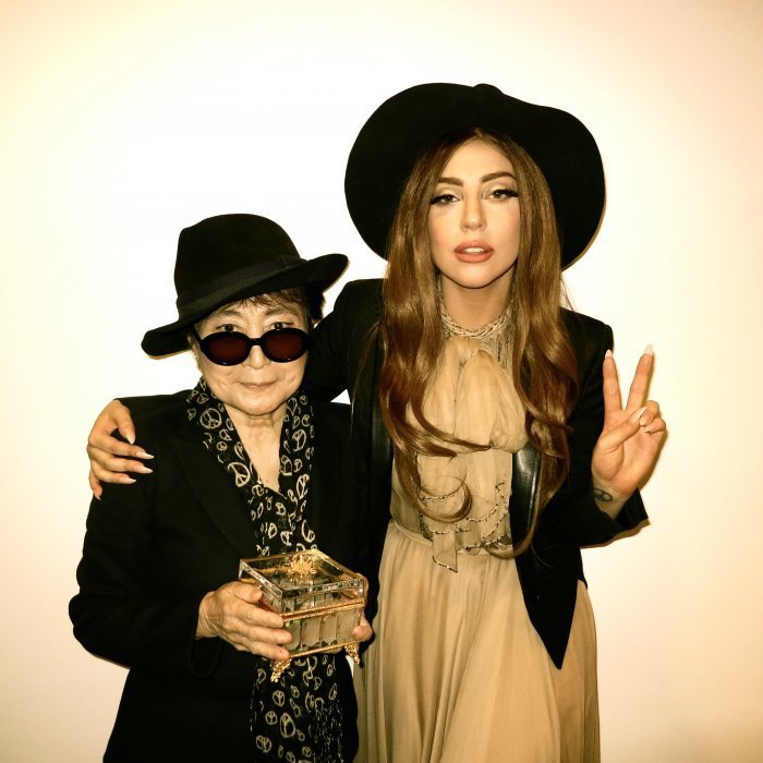 buttrimming:   jackafz:  my favorite thing in the world is when lady gaga meets a