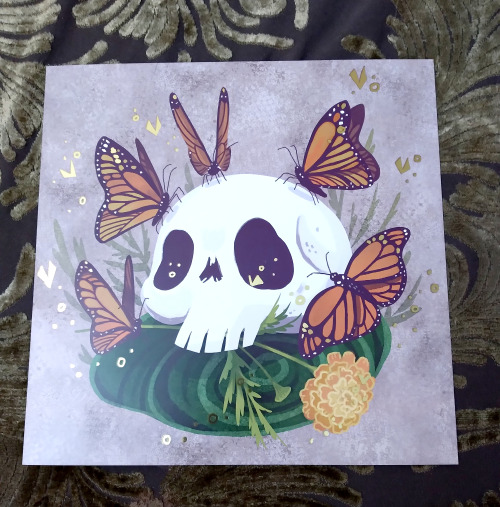 Pleased with how this gold-foil-kissed skull print came out! And now I can paint monarch butterflies