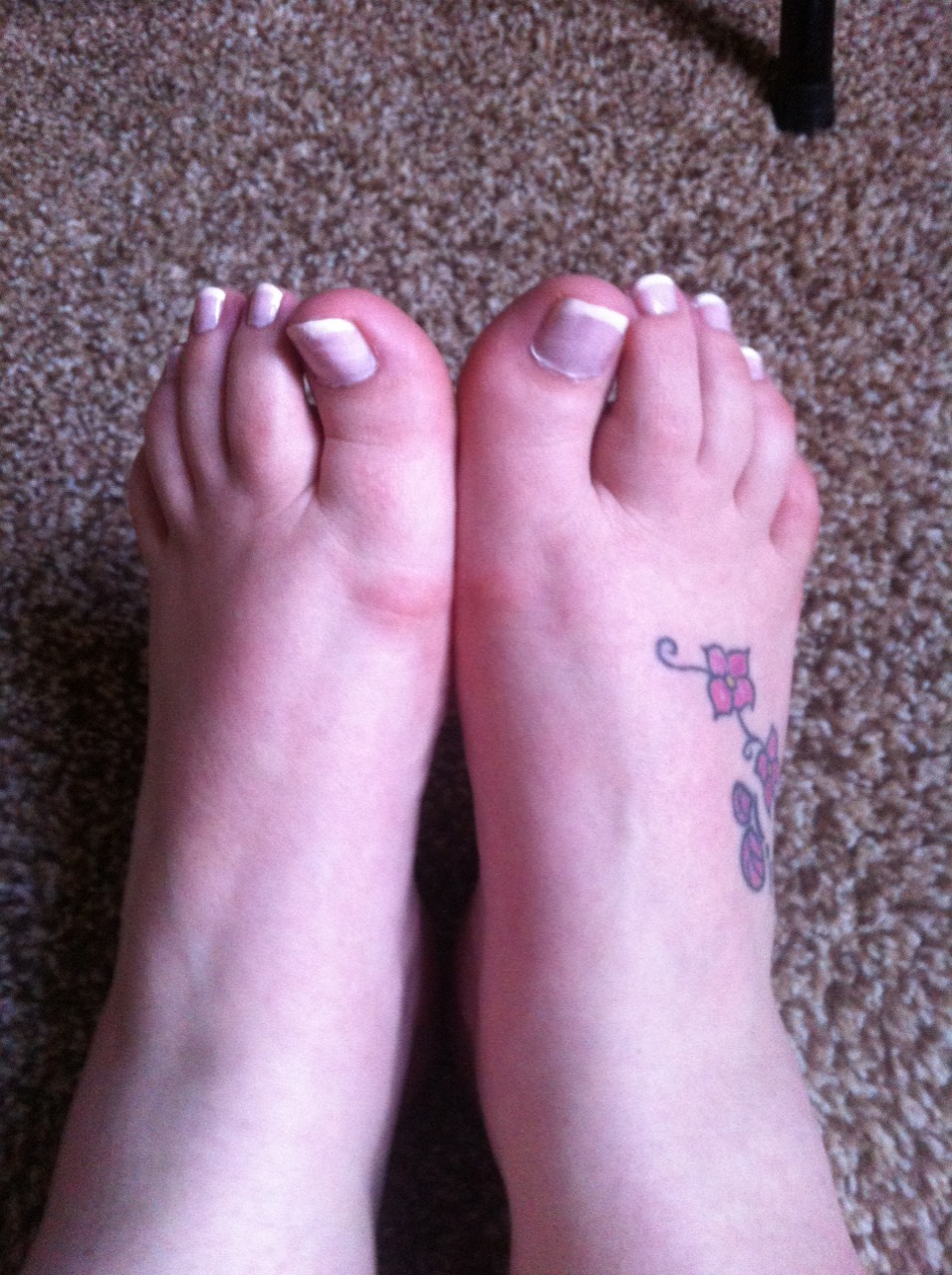 emzmemz88:  More of my feet n soles ❤