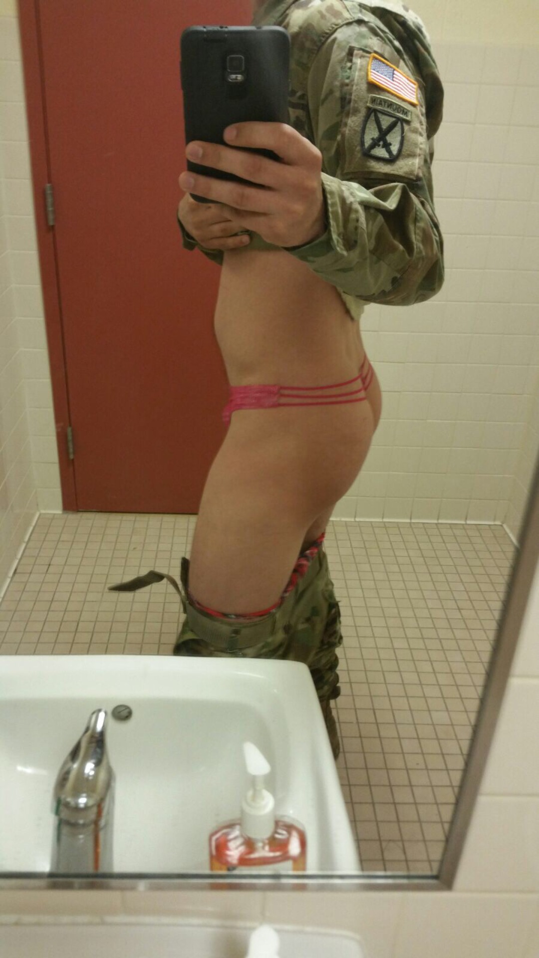inknpanties:  Damn he has a sweet ass!
