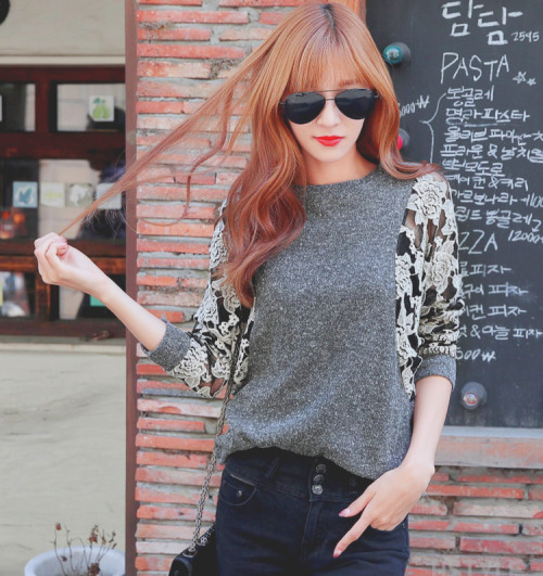 ↪Korean New Fashion Slim T-shirt from lalalilo