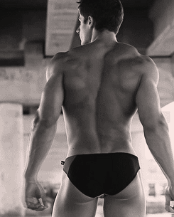 amazing-bodies:  If you like this, follow my blog AMAZING-BODIEShttp://amazing-bodies.tumblr.com/