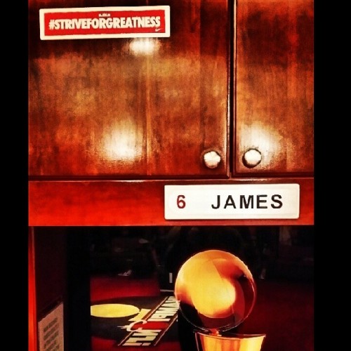 fuckyeahlbj:  @kingjames: The Motto #StriveForGreatness 