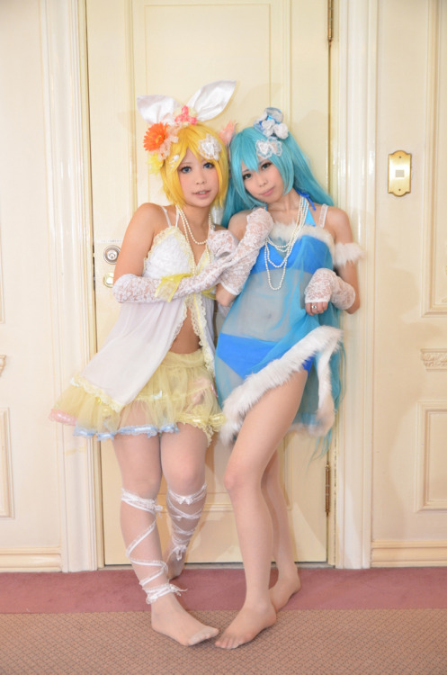 Vocaloid - Miku Hatsune & Rin Kagamine 3HELP US GROW Like,Comment & Share.CosplayJapaneseGirls1.5 - www.facebook.com/CosplayJapaneseGirls1.5CosplayJapaneseGirls2 - www.facebook.com/CosplayJapaneseGirl2tumblr - http://cosplayjapanesegirlsblog.tumbl