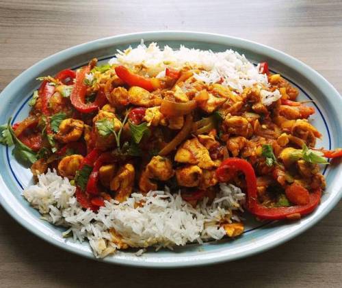 Tavuk sote.#tavuksote #turkish #food #inspiration #yummy #rice #chicken #pepper #tomatoes 