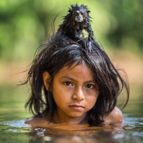 blackgurlluvwhitecock: abs0luteb4stard:  sixpenceee:  Yoina, a 9 year old girl of the Machiguenga co