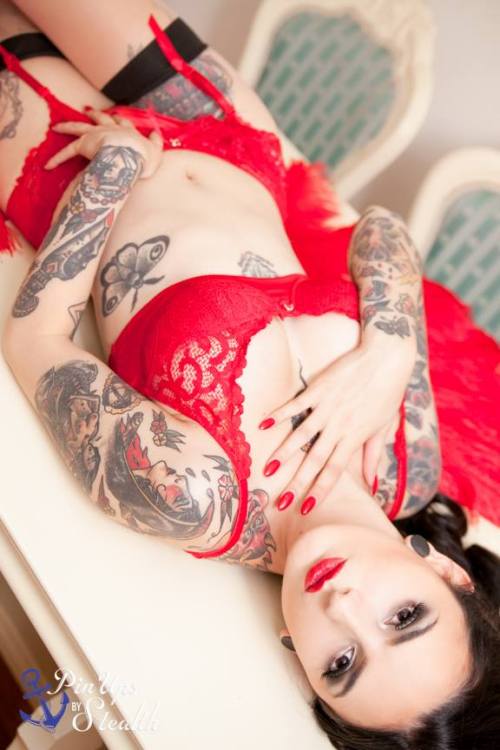 bhsurfer66:  Dahlia Black