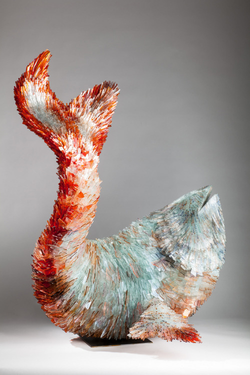 l20music:  red-lipstick:  Marta Klonowska (b. 1964, Warsaw, Poland) - Animal sculptures made from shattered glass pieces. Represented by: Lorch + Seide Gallery.  I wanna see shit like this in real life. This is dope as fuck! 