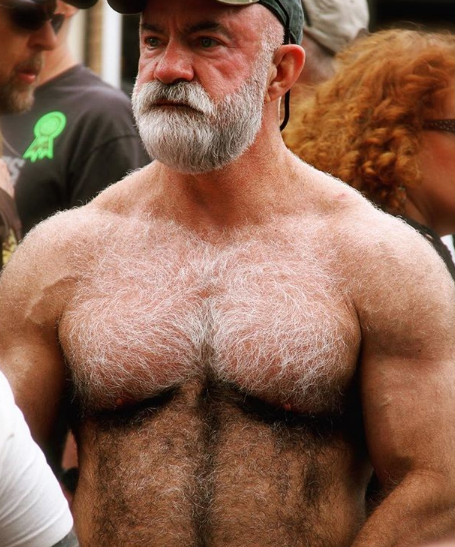 totallyloudwerewolf: Steve Ruby at Castro Street Fair WOOOOOOOFs