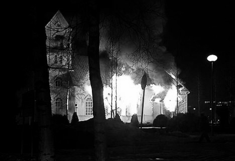 deawaken:  A church in flames in Ylivieska today. I could smell the smoke all the