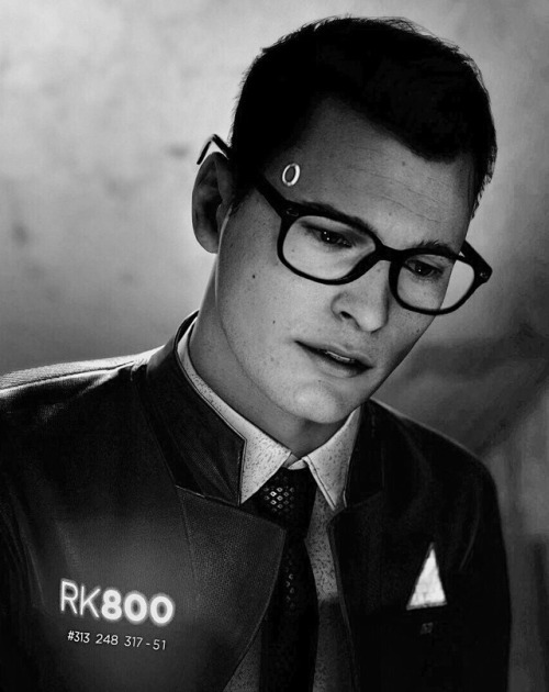 mcustan:i know you’re all kinky about Connor with glasses so here you are