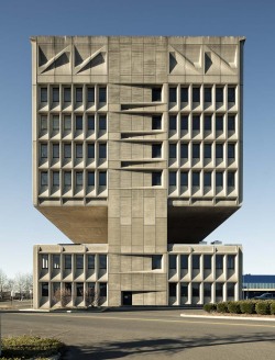 elcontexto:  Brutalist Ty Cole