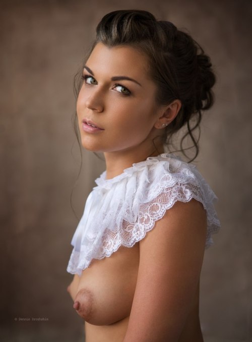hardasanoak:  Anna Grace (1/3)