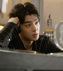 asterocky:Eunwoo in ep. 14 of The Best Hit