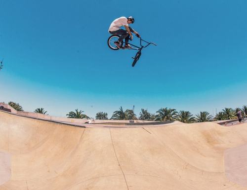 dark-gorilla: thebicycletree: It’s really hot , but we out here shot by @xcooperbrownleex , hyped I 