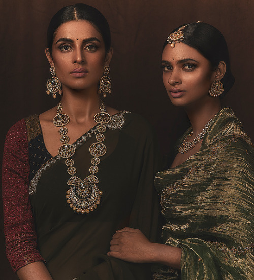 sabyaasachi:Campaign for TIANA JEWELLERYPhotography: Omkar Chitnis Models: Priya Jain &amp; Adit