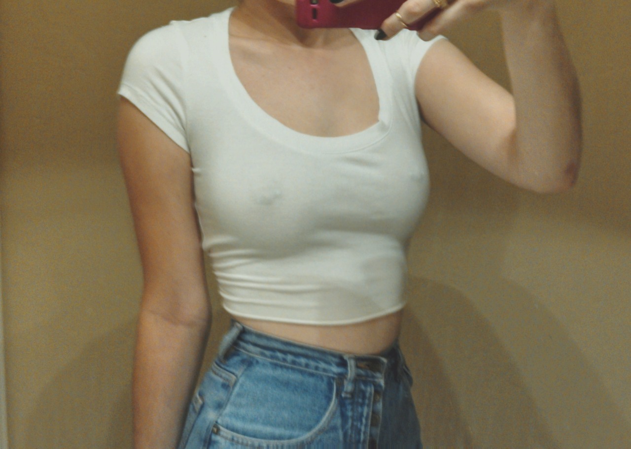 thisiselliz:  cheepcreepin:  so ya i got my nipples pierced yesterday. if any of