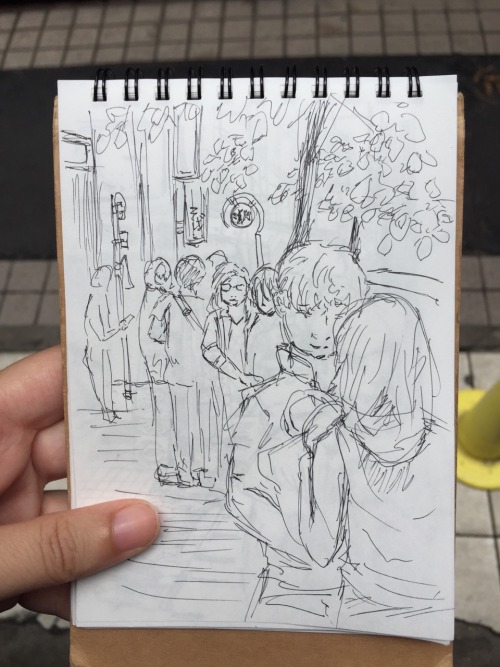 mamo-de-sketch: Saturday 鳥湯 ramen line at Kagari