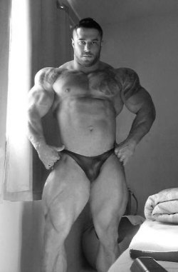 roughmuscle:  Bruno Moraes Cunha  Muscular,