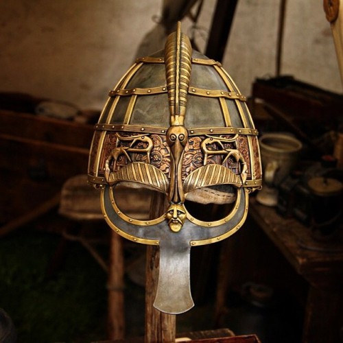 norsevikingqueen:  photo: @thevikingqueen at Instagram.