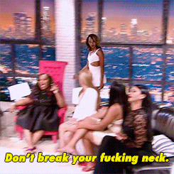betterthankanyebitch:  when you show up late to class and everyone is  staring at you: 