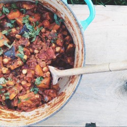 iamnotover:  This Moroccan chickpea and vegetable
