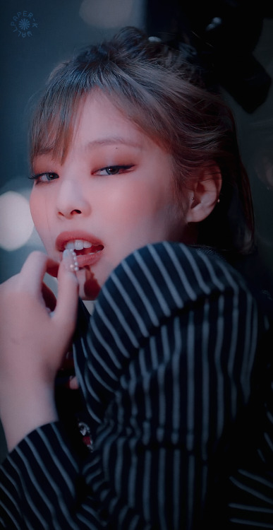 『JENNIE』saved? reblog or like