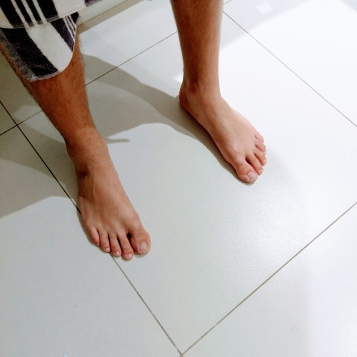 my mates feet straight out of the pool.