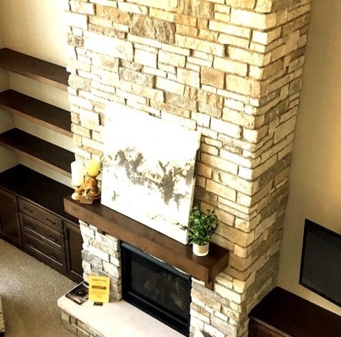 Craftsman Living Room - Home Bar