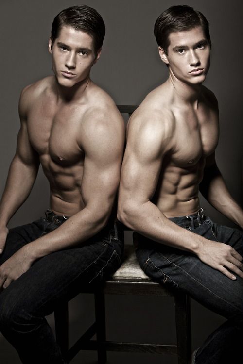 brentwalker092:  takemetobedandlosemeforever:  Caleb Pryer Josh Pryer Pryer Twins   I forget–is it wrong if they’re doing each other? :)