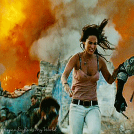 meganfoxrocksmyworld:  Transformers: Revenge of the Fallen, 2009.My headcanon: Mikaela’s