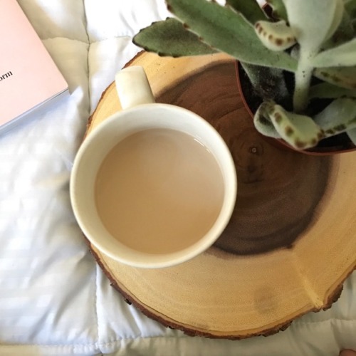 cafeblossoms: I love Sunday mornings  Ig: cafeblossoms