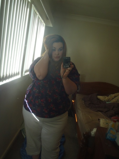 fatandglitter:  What I wore today. And then all my semi-nakey awesomeness.  