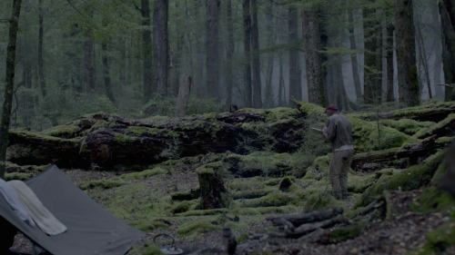 01sentencereviews:  “You’ve got a real teacher now. Make sure you pay attention to him… Listen…”Top of the Lake / S1E7 / dir. Jane Campion