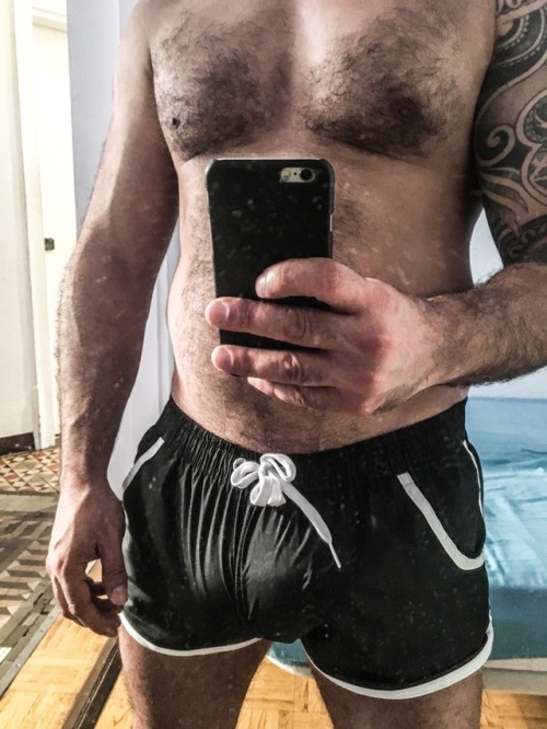 New trunks for Thailand trip - I know I need to clean my mirror