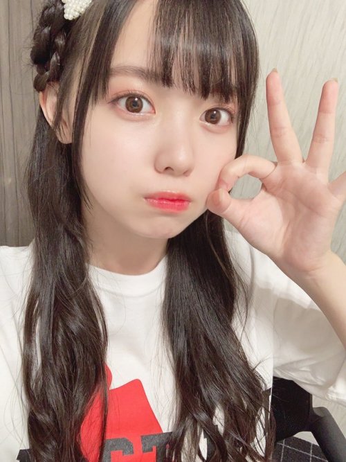 aimmmh2: twitter.com/Chou_R_momona