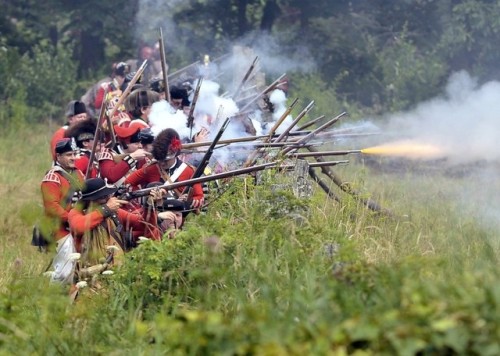 bantarleton:British regulars, including grenadiers and Guards, in action alongside loyalists and Nat